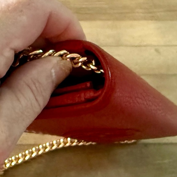 Gucci Red Pebbled Leather Soho Long Wallet w Gold Chain - Picture 8 of 15